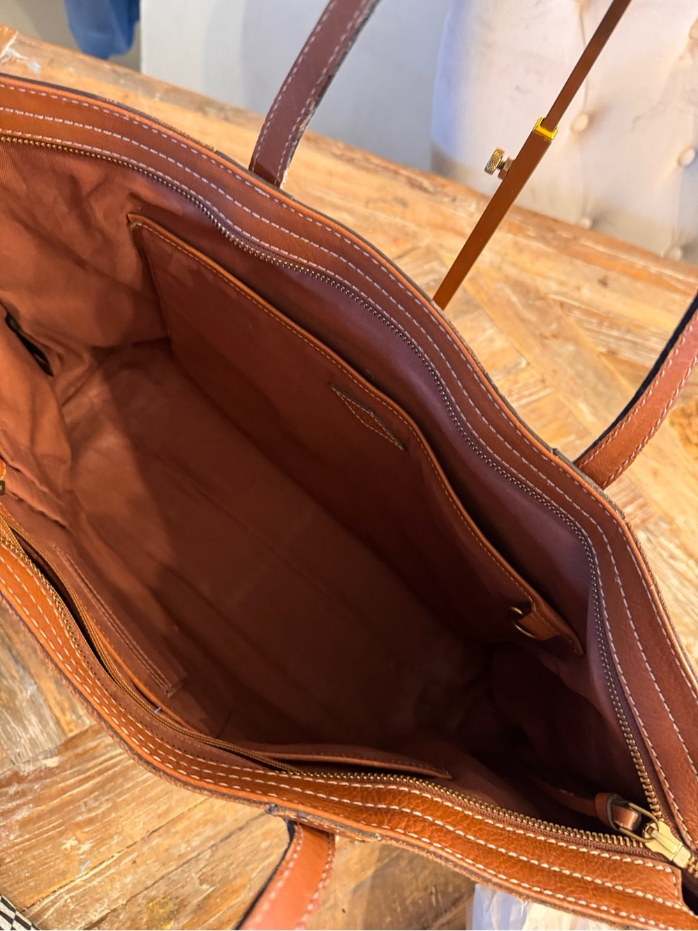 Fossil Rachel Leather Tote - Picture 4 of 8